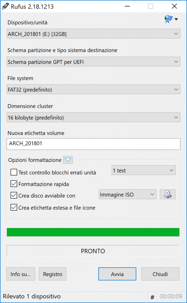 Esempio di come formattare una chiavetta USB in FAT32 o NTFS